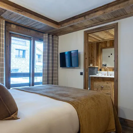 Hilo Val D Isere Gelinotte Avec Jacuzzi Apartment *